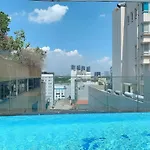 Sunflower Cbq Hotel