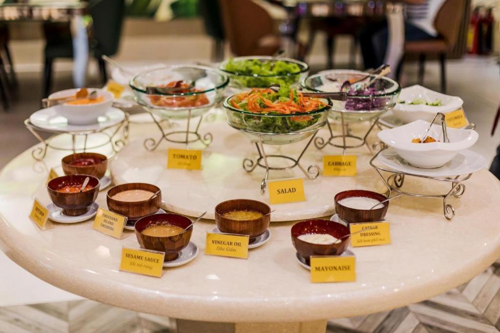 Khách sạn Sunflower Cbq